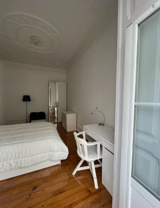 Good bedroom not too far from IST - Lisbonne - chambre - ImmoJeune