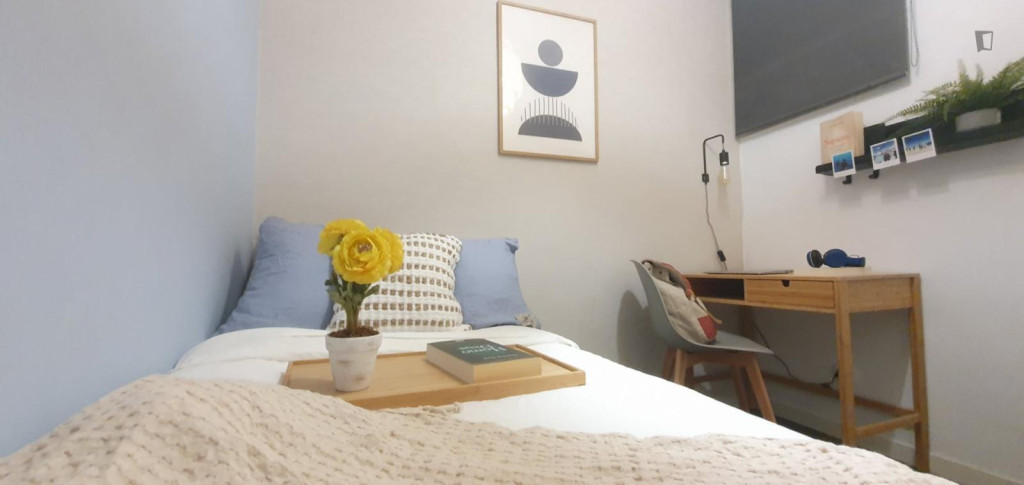 Cosy single bedroom near Diagonal metro station - Barcelone - chambre - ImmoJeune
