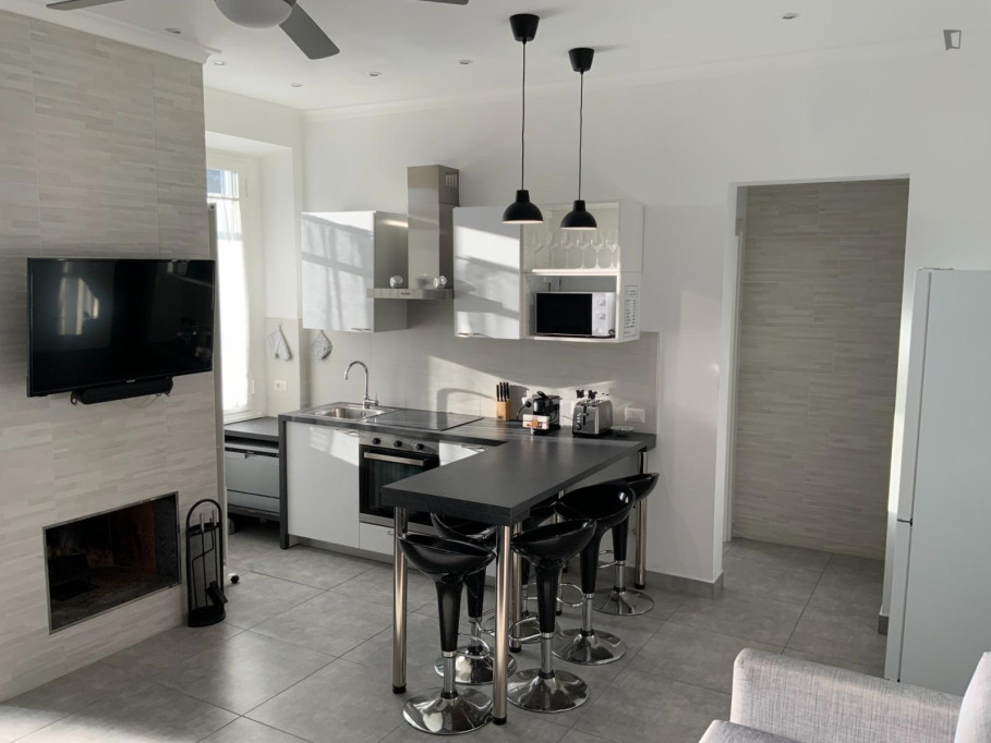 1-bedroom apartment, with outdoor area - Rome - chambre - ImmoJeune