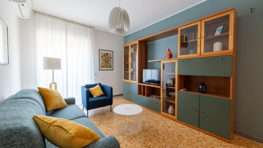 Welcoming 2-bedroom apartment in Trieste - Rome - chambre - ImmoJeune