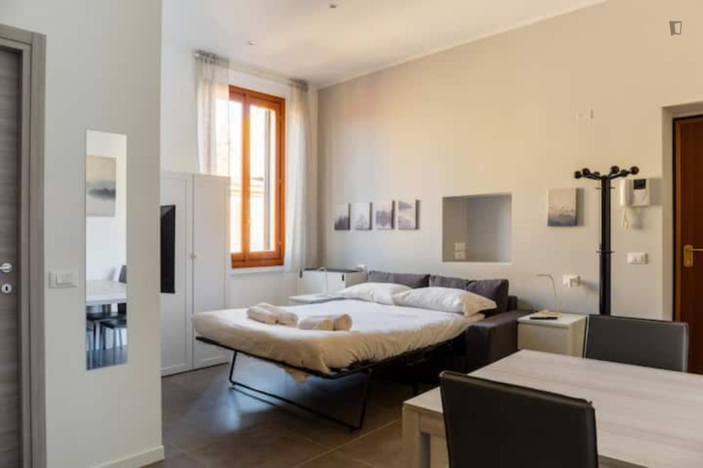 Interesting studio in the Central Station area - Milan - chambre - ImmoJeune