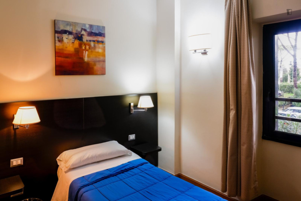 Welcoming Bedroom in a Residence for Students - Rome - chambre - ImmoJeune