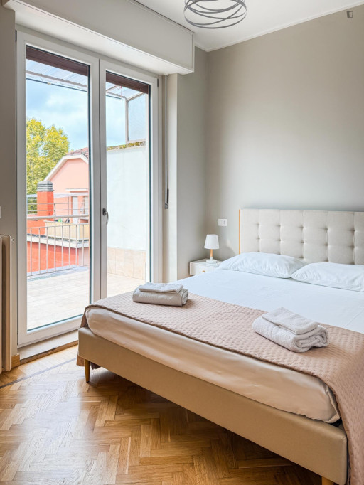 1-bedroom apartment, with outdoor area - Turin - chambre - ImmoJeune