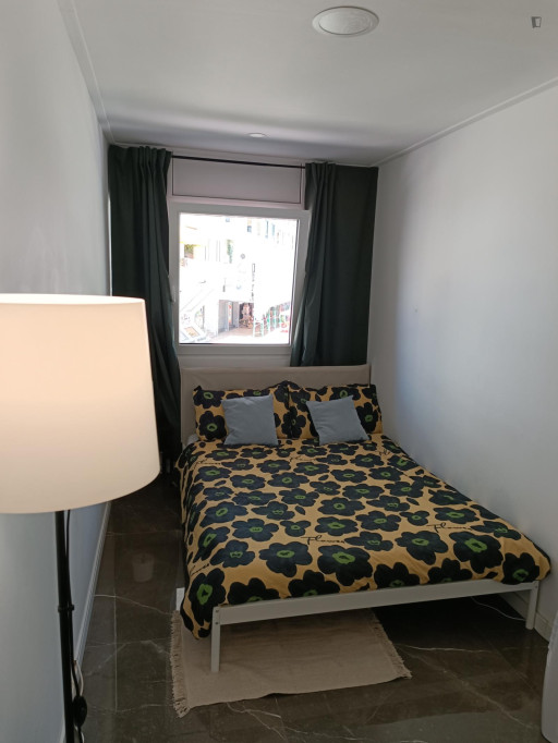Adorable Double Bedroom close to Costa da Caparica Market - Lisbonne - chambre - ImmoJeune