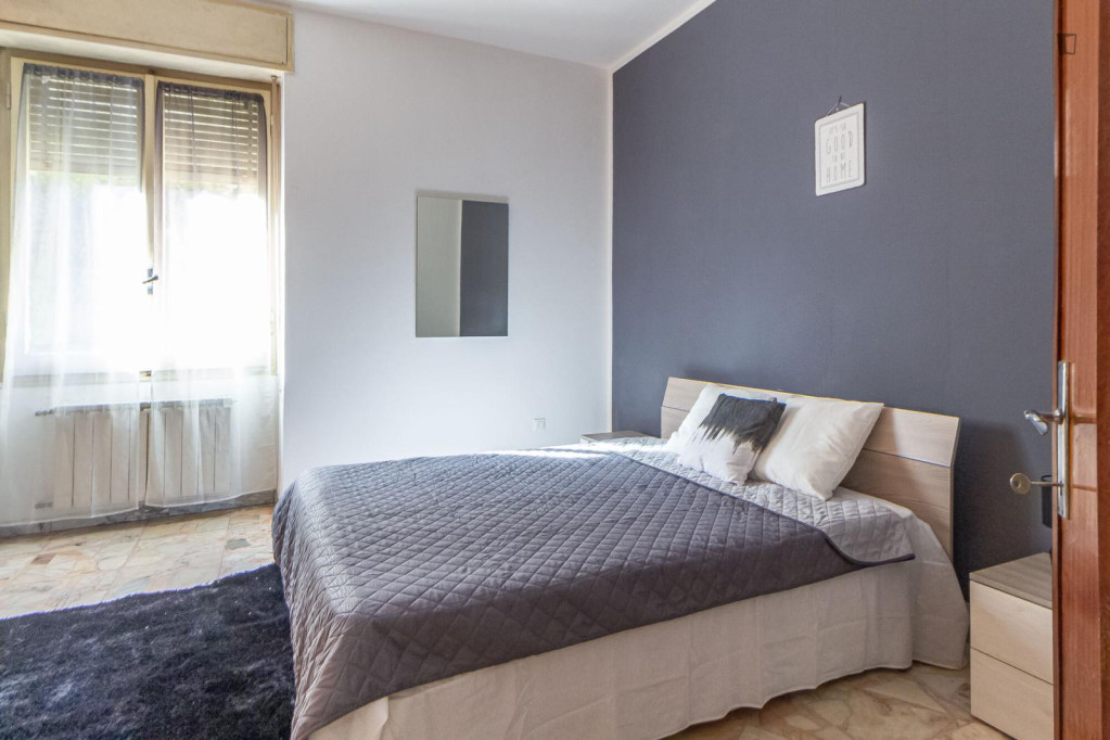 Brilliant double bedroom near St Peter's gardens - Sassari - chambre - ImmoJeune