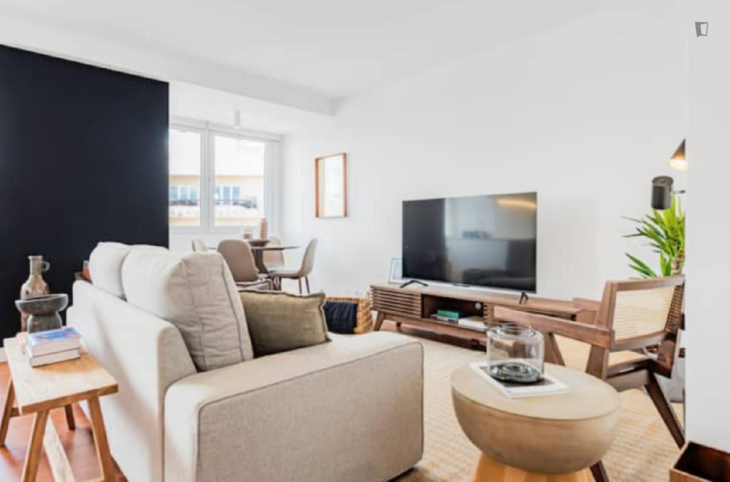 Modern 2 Bedroom Apartment close to Monte Estoril Train Station - Lisbonne - chambre - ImmoJeune