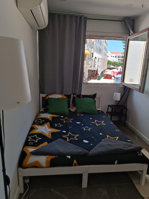Excitement Double Bedroom close to Tarquínio-Paraíso Beach - Lisbonne - chambre - ImmoJeune