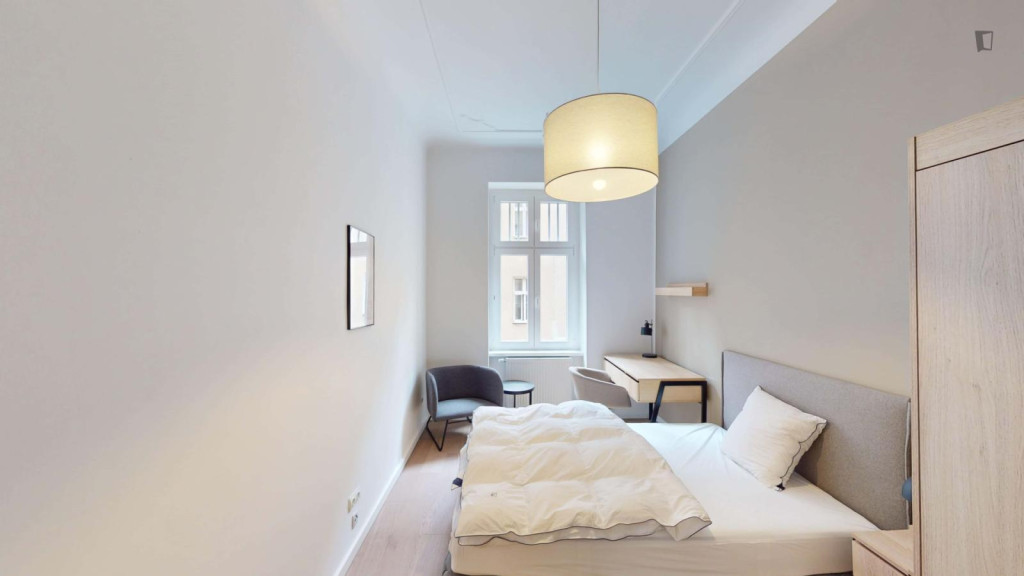 Welcoming double bedroom in Neukölln - Berlin - chambre - ImmoJeune