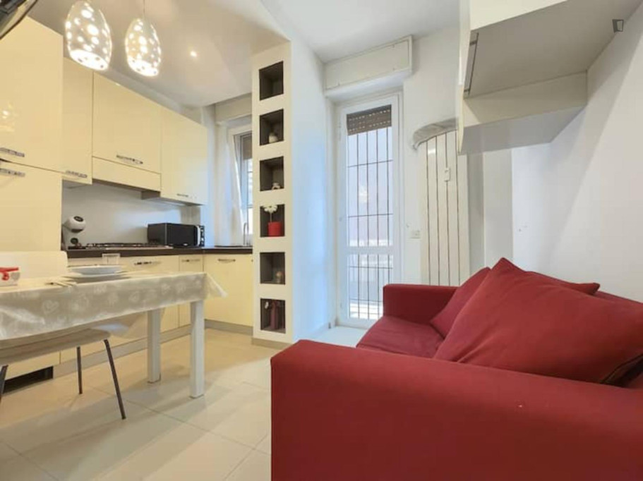 Lovely Apartment with Balcony in Milan - Milan - chambre - ImmoJeune
