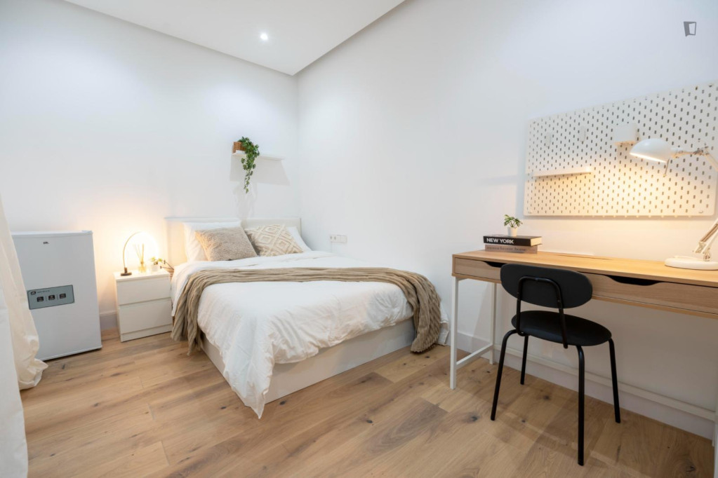Excellent double bedroom in the central Goya neighbourhood - Madrid - chambre - ImmoJeune