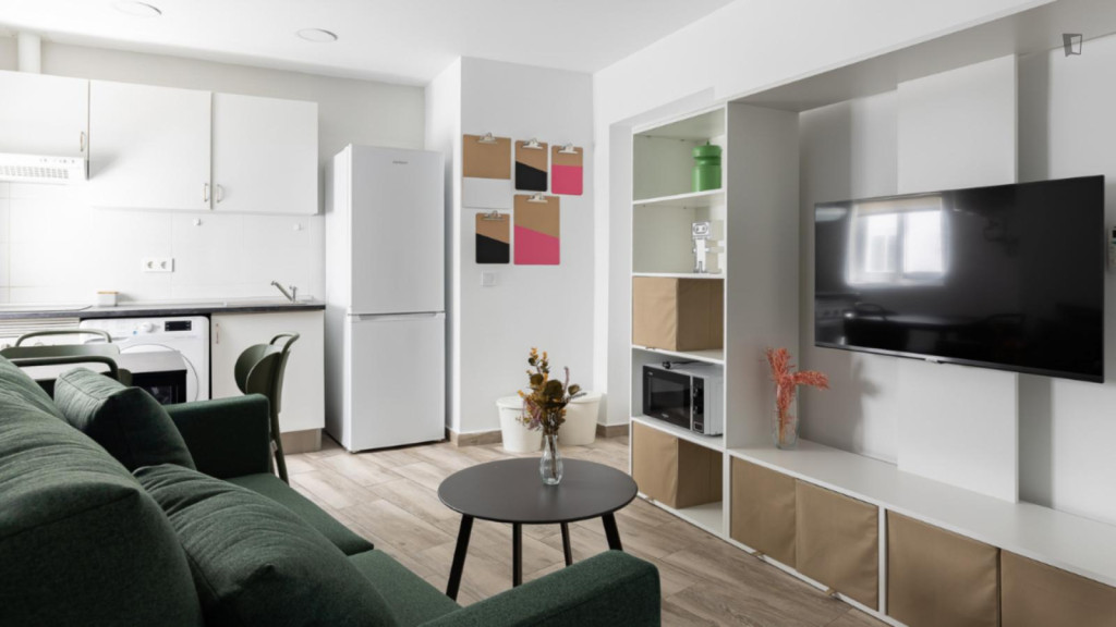 Excellent property located close to Universidad Carlos III de Madrid - Madrid - chambre - ImmoJeune
