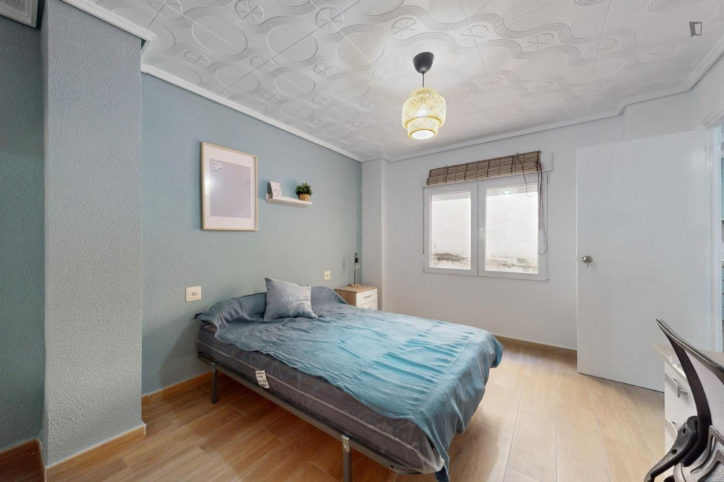 Very nice single bedroom near the El Palmeral park - Elche - chambre - ImmoJeune