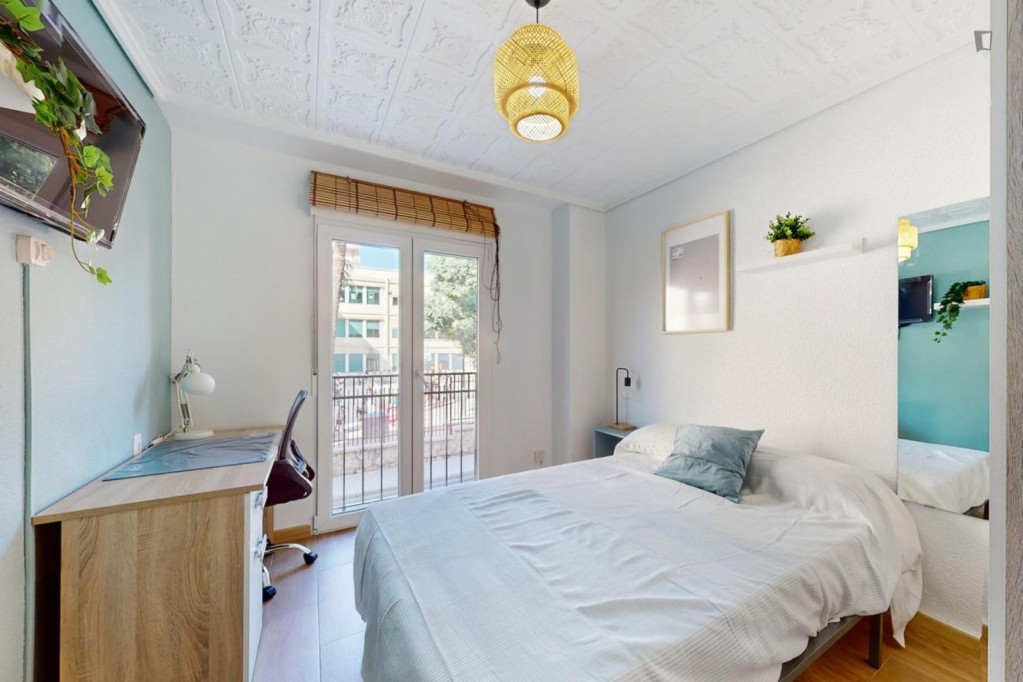 Welcoming single bedroom in the heart of Elche - Elche - chambre - ImmoJeune