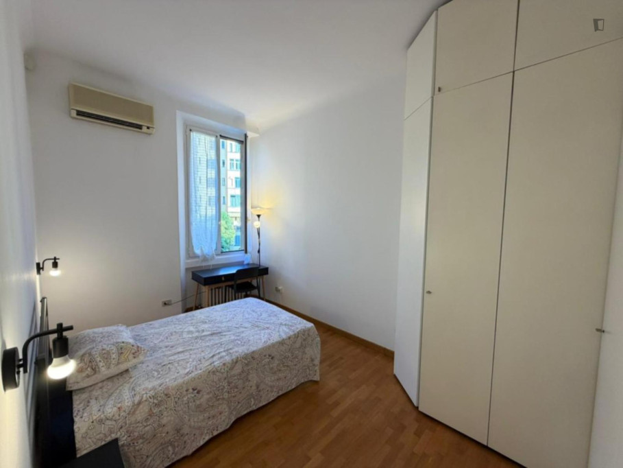 Pleasant single bedroom in Guastalla - Milan - chambre - ImmoJeune