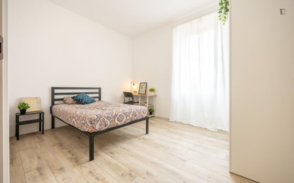 Cosy single bedroom near the Porta Romana train station - Milan - chambre - ImmoJeune