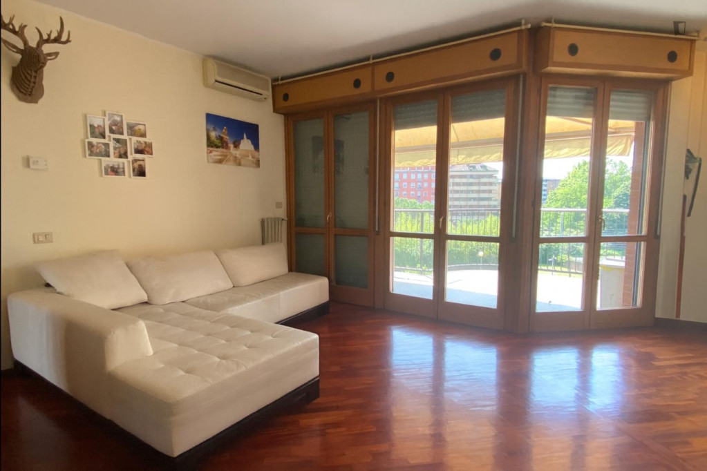 Stupendous 3-bedroom apartment in Giambellino-Lorenteggio - Milan - chambre - ImmoJeune