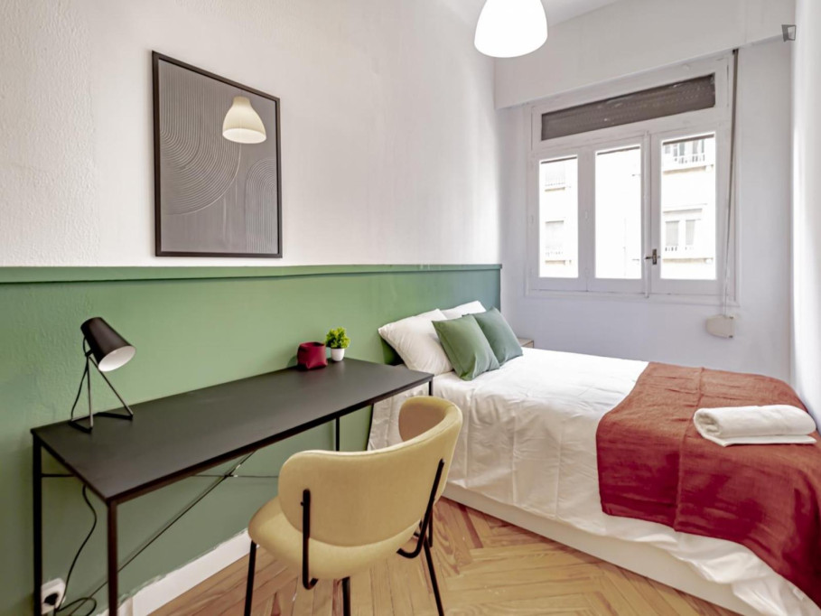 Brilliant double bedroom in the Salamanca district - Madrid - chambre - ImmoJeune