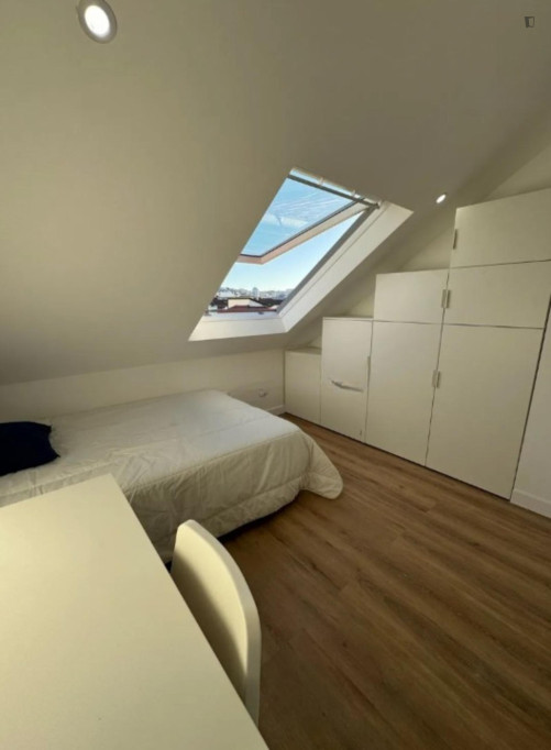 Bright and cosy studio in the Benfica district - Lisbonne - chambre - ImmoJeune