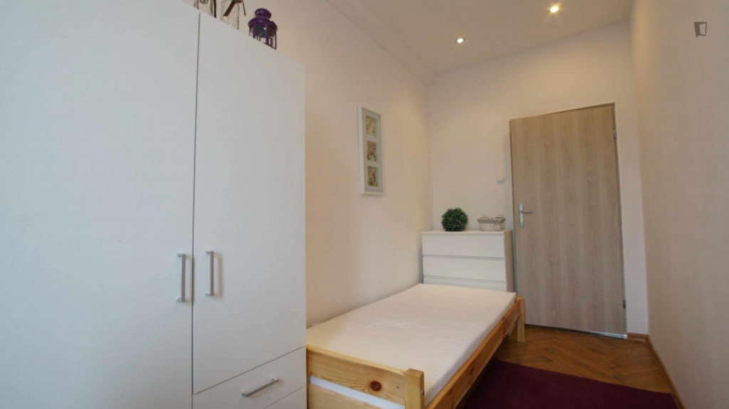 Warm single bedroom in the Centrum district - Lodz - chambre - ImmoJeune
