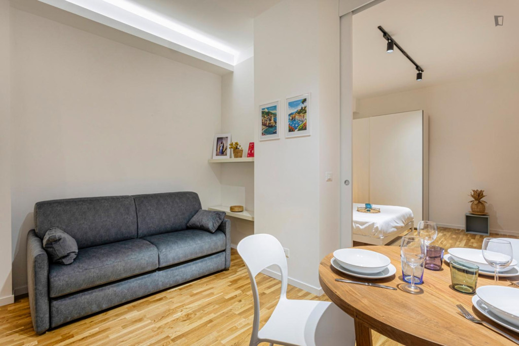 Welcoming 1-bedroom apartment in the historic centre of Genoa - Genoa - chambre - ImmoJeune