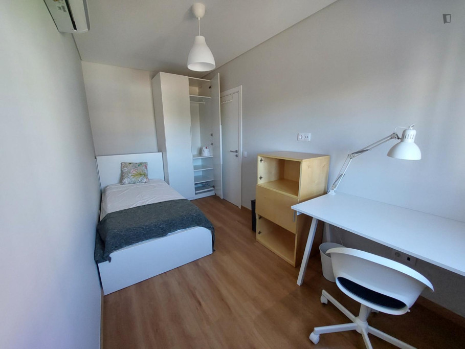 Comfy bedroom - Lisbonne - chambre - ImmoJeune