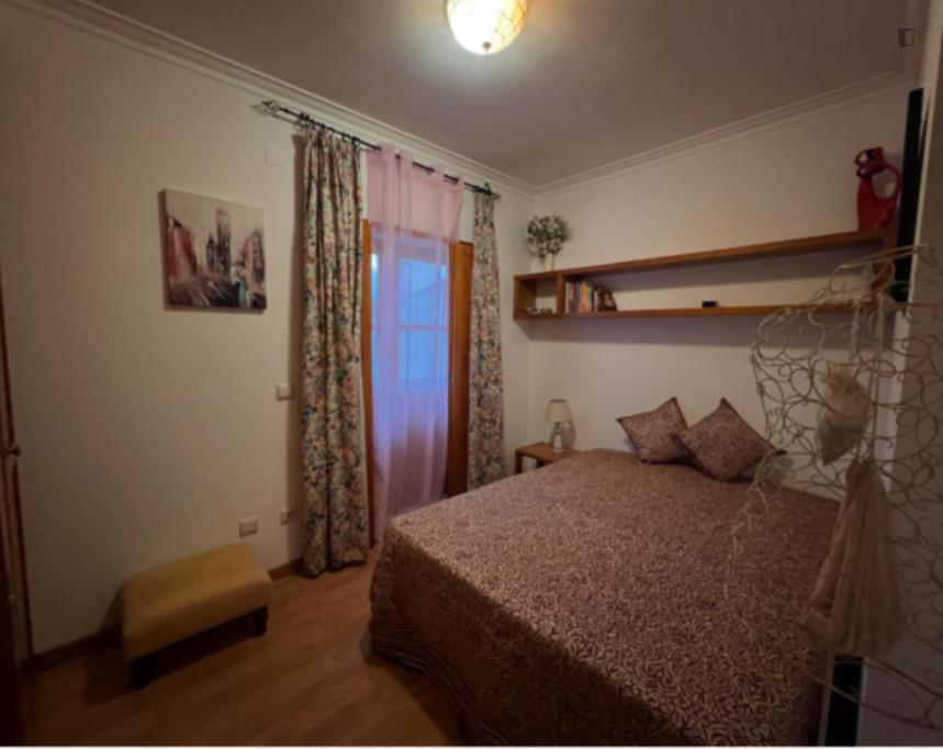 Cozy Double Bedroom in Miranda do Corvo - Coimbra - chambre - ImmoJeune