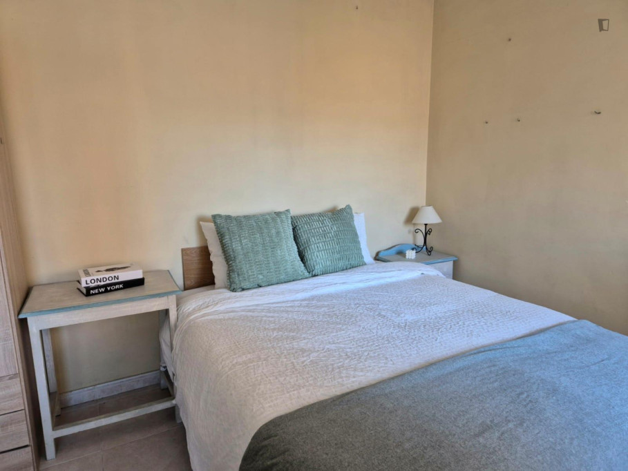 Lovely double bedroom in El Mercat - Valence - chambre - ImmoJeune