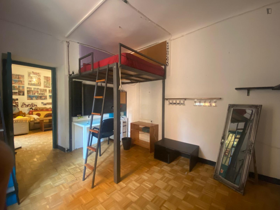 Singe Bedroom in Genoa - Genoa - chambre - ImmoJeune
