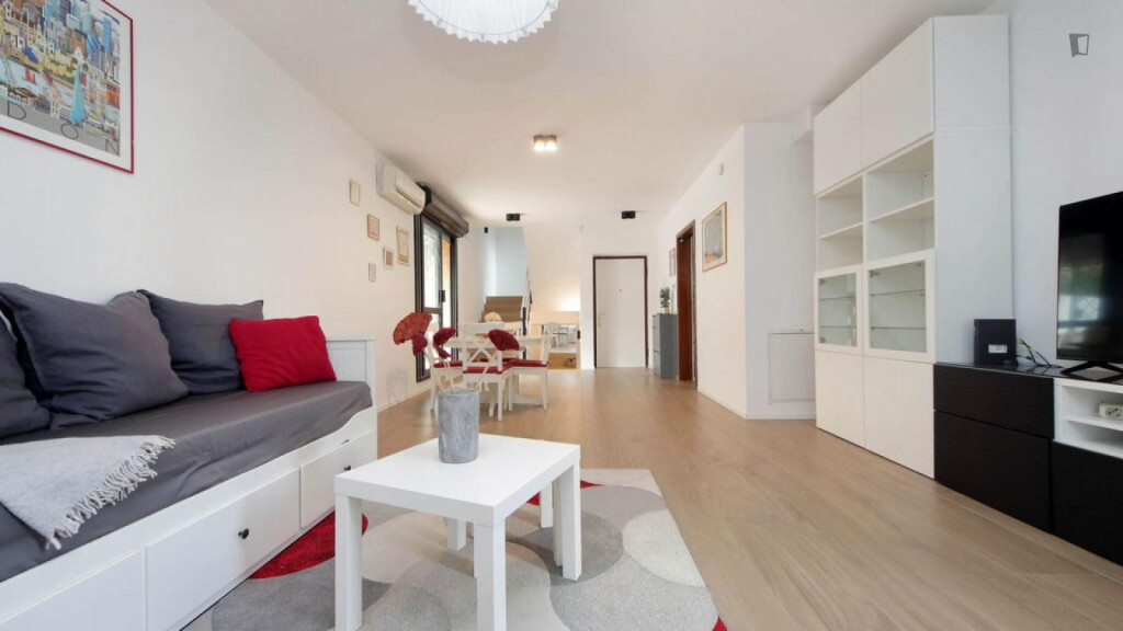 Charming 2-bedroom apartment in Ardeatino - Rome - chambre - ImmoJeune