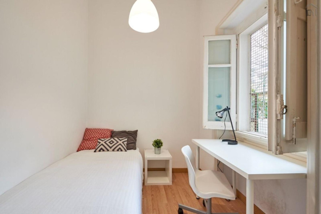 Luminous single bedroom in Alameda - Lisbonne - chambre - ImmoJeune