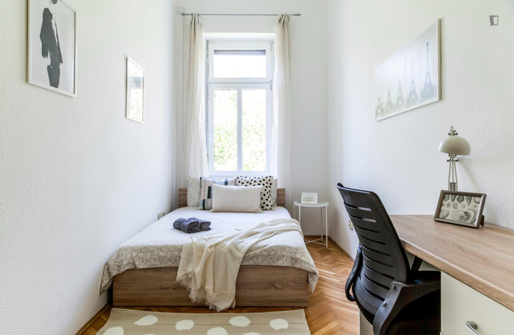 Delightful double bedroom in Erzsébetváros - Budapest - chambre - ImmoJeune