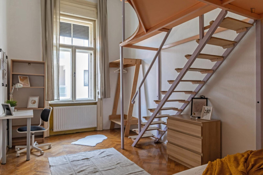 Pleasant double bedroom in Terézváros - Budapest - chambre - ImmoJeune