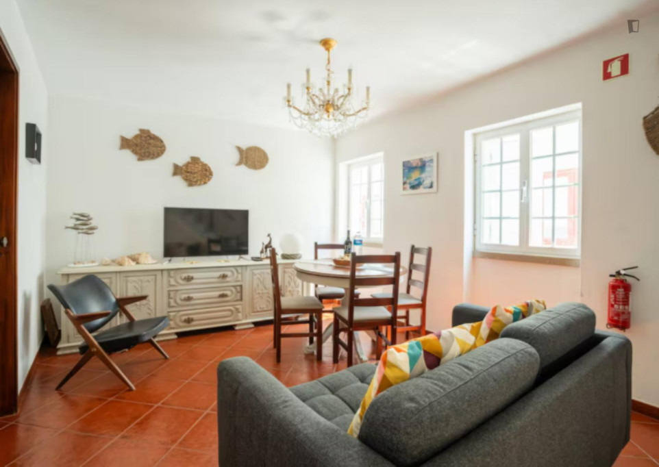 Welcoming 2 Bedroom Apartment close to Califórnia Beach - Setubal - chambre - ImmoJeune
