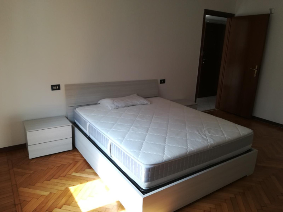 Single room- 680 euro all included - Milan - chambre - ImmoJeune