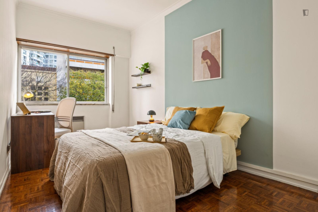 Bright double bedroom in Campolide - Lisbonne - chambre - ImmoJeune