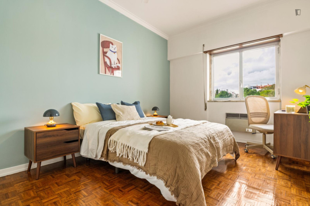 Interesting double bedroom in Campolide - Lisbonne - chambre - ImmoJeune