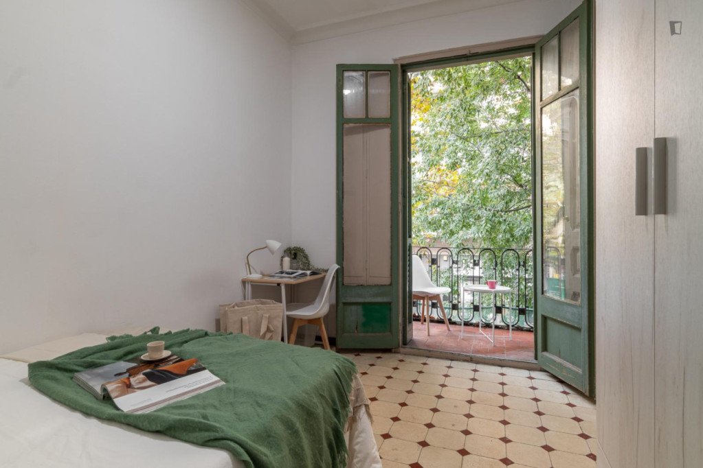 Appealing double bedroom in La Nova Esquerra de l'Eixample - Barcelone - chambre - ImmoJeune