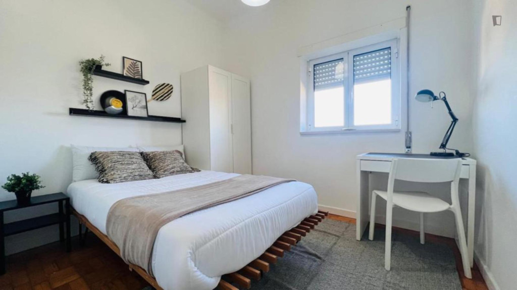 Nice double bedroom - Coimbra - chambre - ImmoJeune