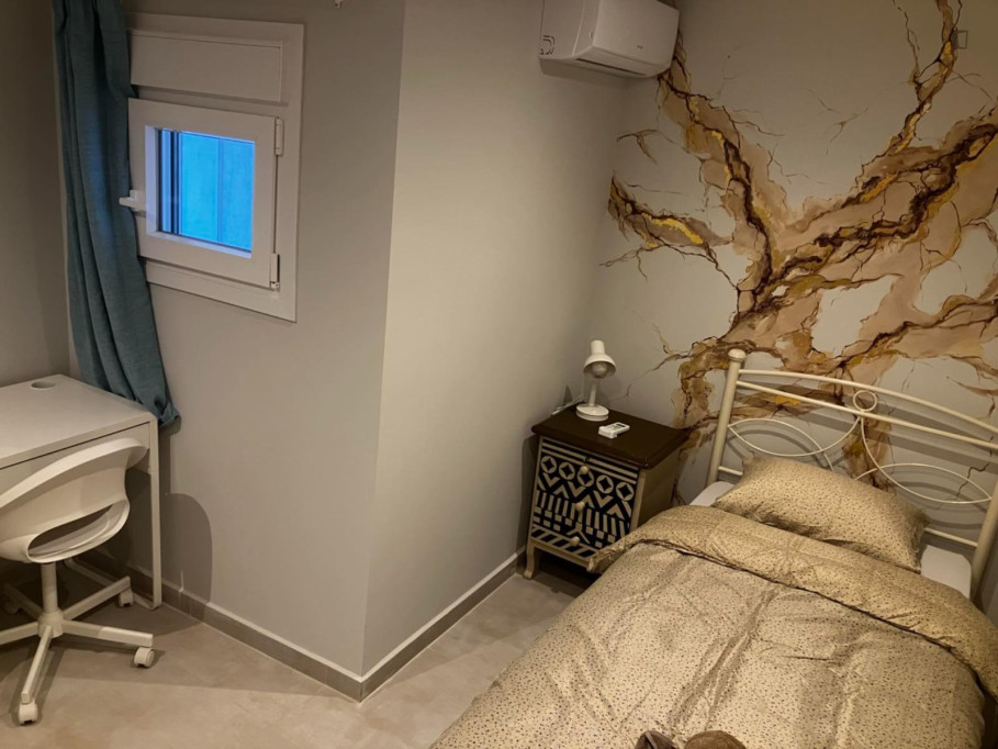 Neat single bedroom near Pasha’s Gardens - Thessaloniki - chambre - ImmoJeune