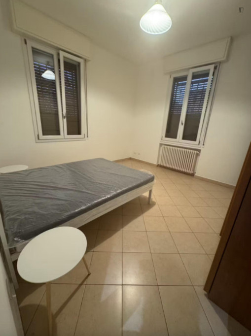 2-Bedroom Apartment in Bologna  - Bologne - chambre - ImmoJeune