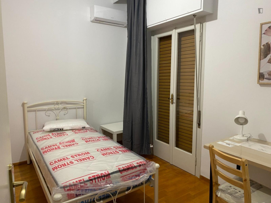 Quiet Private Room in Volos Ideal for Erasmus Students and Interns - Volos - chambre - ImmoJeune