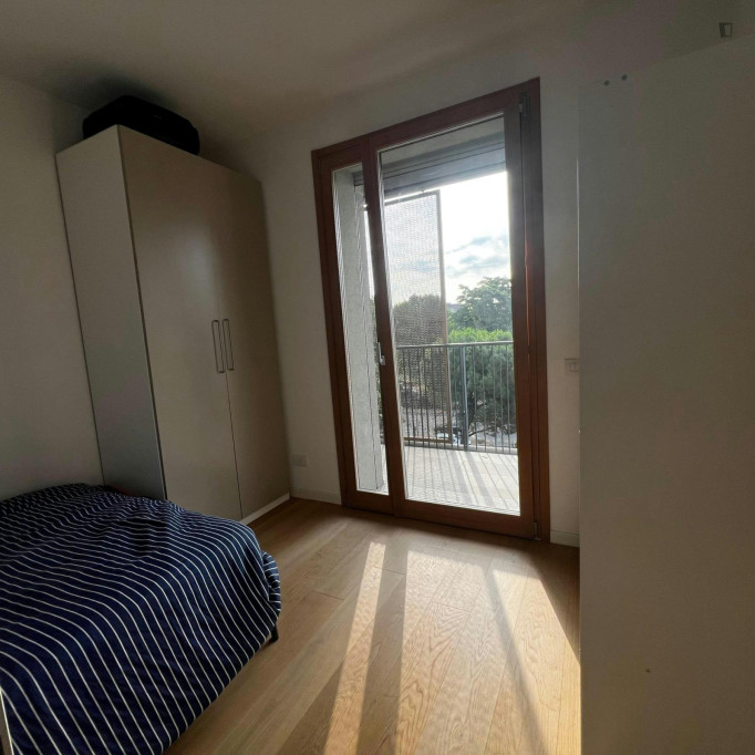 Charismatic double bedroom in the Zara area - Milan - chambre - ImmoJeune