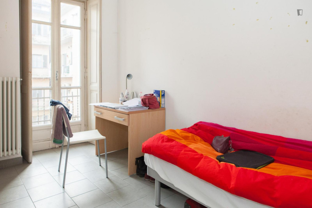 Cosy single bedroom not far from Politecnico di Torino - Turin - chambre - ImmoJeune
