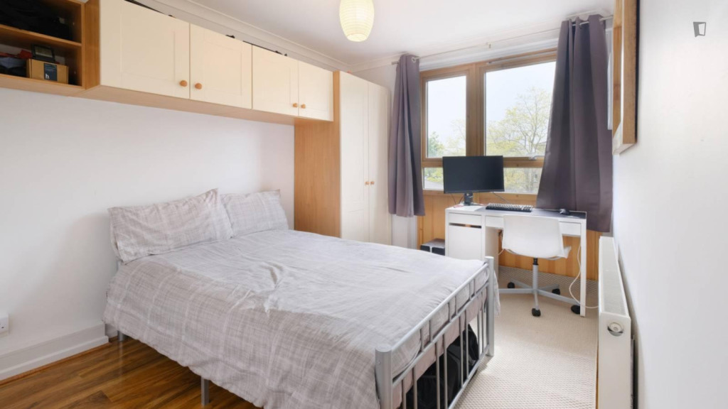 Homely double bedroom near the Slade Gardens - London - chambre - ImmoJeune