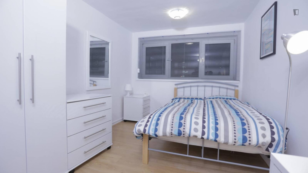 Decent double bedroom in proximity to the University of East London - London - chambre - ImmoJeune