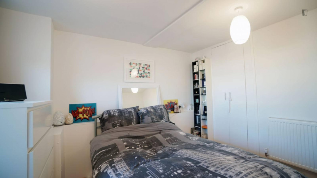 Attractive double bedroom in Bow - London - chambre - ImmoJeune