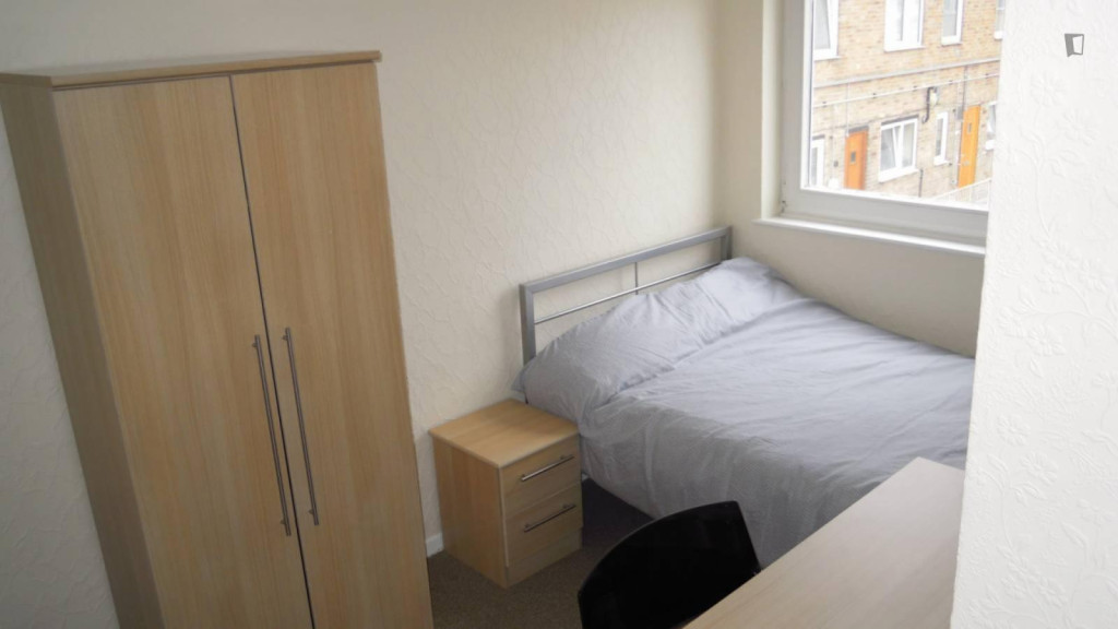 Neat double bedroom near Mile End Park - London - chambre - ImmoJeune