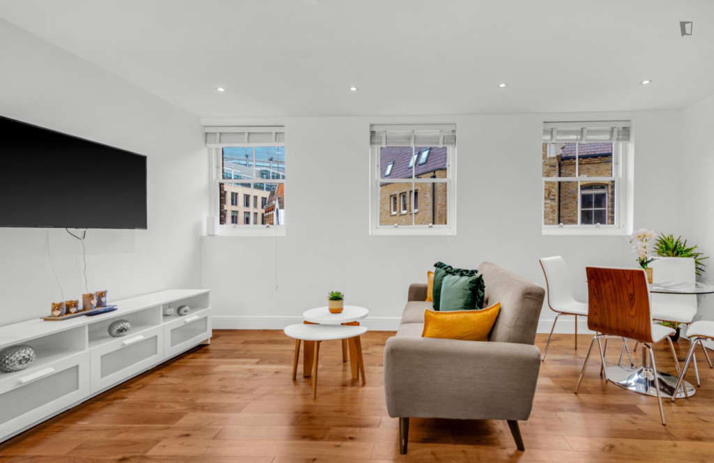 Large 2-bedroom apartment in City of London - London - chambre - ImmoJeune