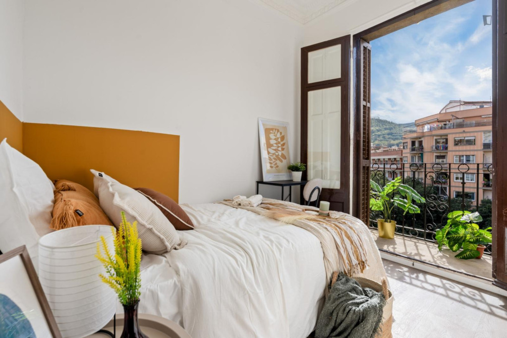 Bright and fresh double bedroom in Sant Antoni - Barcelone - chambre - ImmoJeune