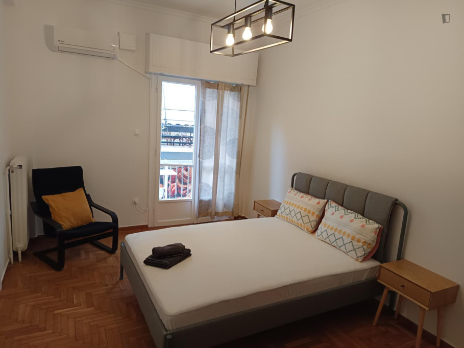Very neat double bedroom near Athens National Garden - Athens - chambre - ImmoJeune
